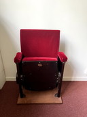 1x Chaise de théâtre vintage en velours