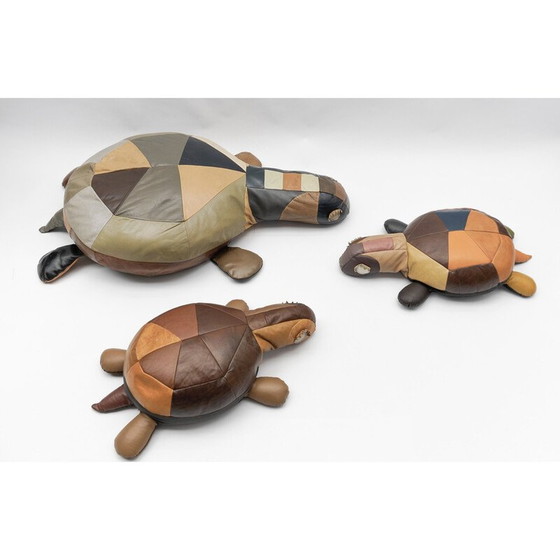 Image 1 of Ensemble de 3 poufs tortues en cuir vintage, Suisse 1960