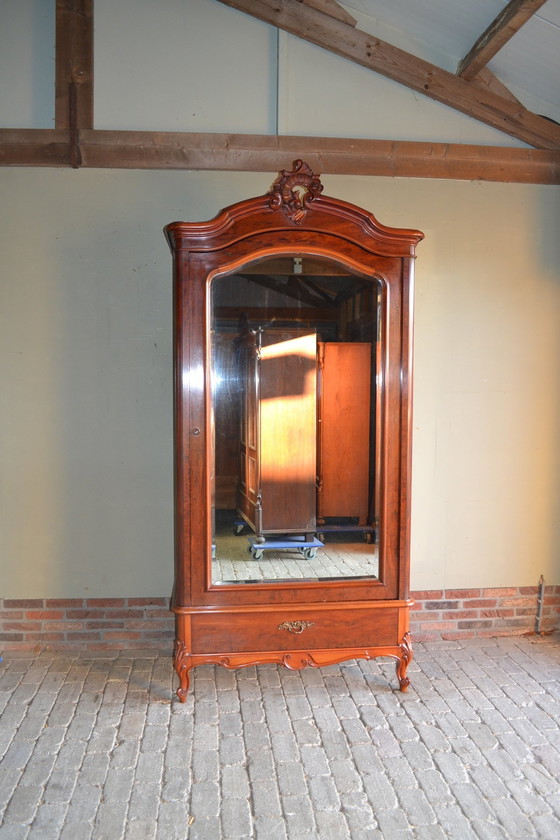 Image 1 of Armoire de toilette ancienne en bois d'acajou, penderie