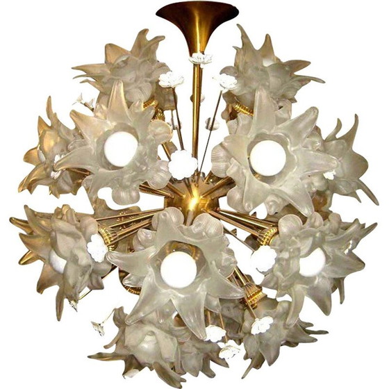 Image 1 of Lustre vintage en opaline et laiton, 1960
