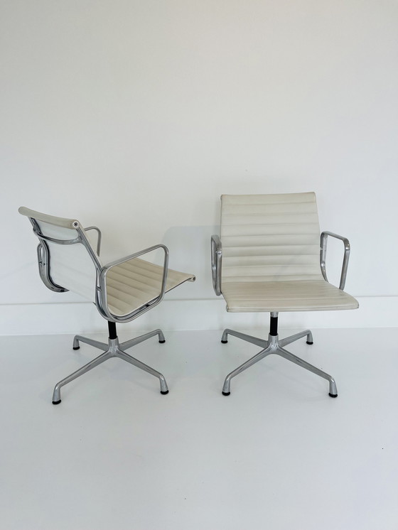 Image 1 of 2X Chaise en aluminium Ea 108.