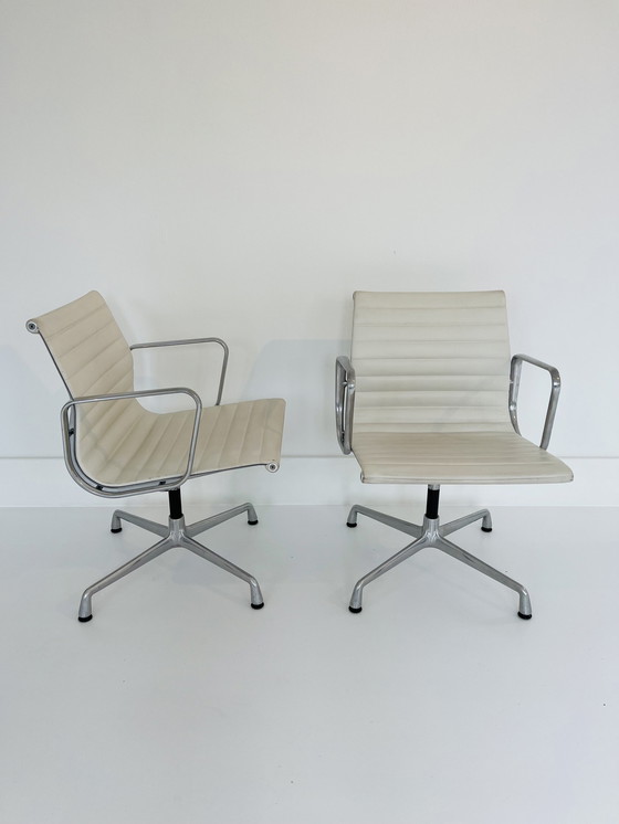 Image 1 of 2X Chaise en aluminium Ea 108.