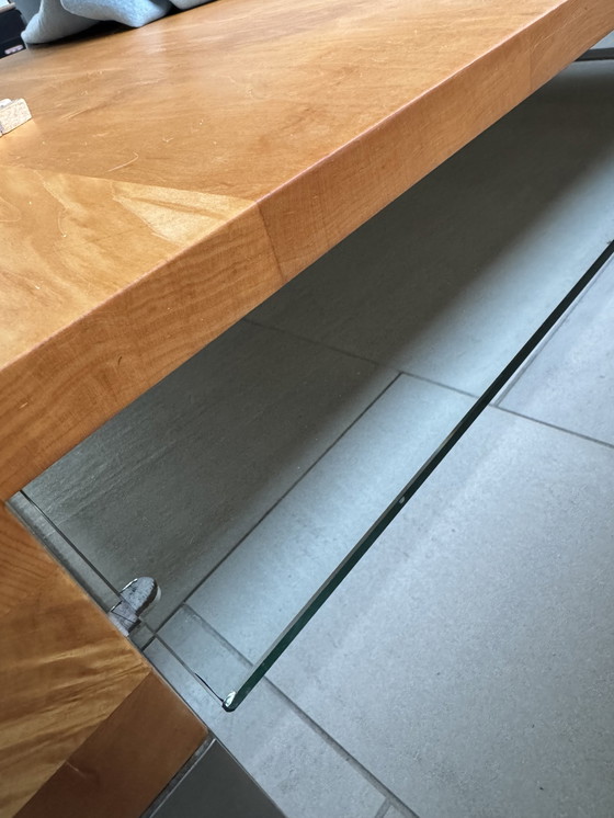 Image 1 of Table basse design Leolux Modèle Aditi