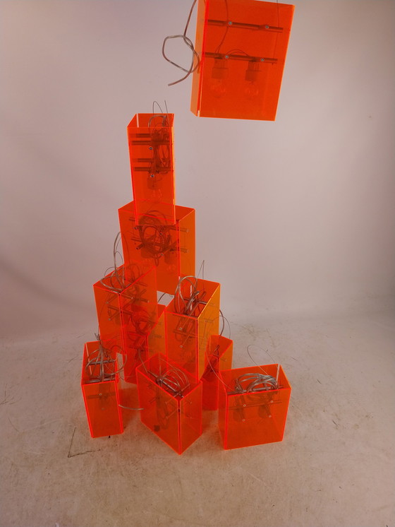 Image 1 of 10 X lampes en plexiglas orange Dark Bridge 1990's