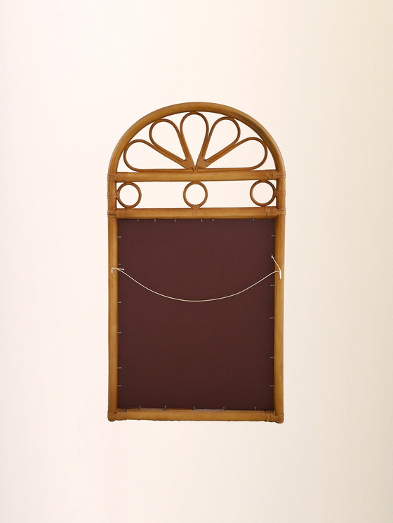 Image 1 of Miroir encadré en bambou vintage
