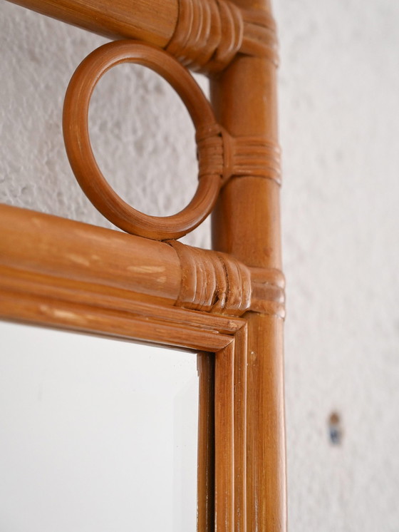 Image 1 of Miroir encadré en bambou vintage