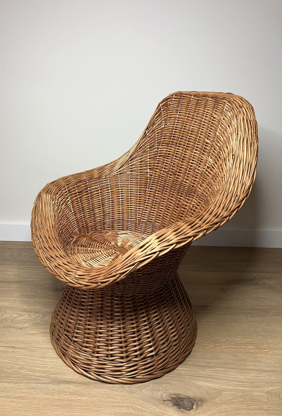 Image 1 of Chaise haute en osier