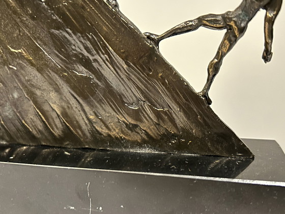 Image 1 of Corry Ammerlaan - Sculpture en bronze - Sur la route - Artihove