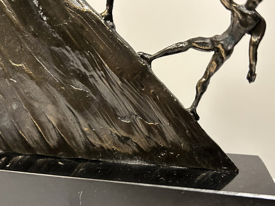 Image 1 of Corry Ammerlaan - Sculpture en bronze - Sur la route - Artihove