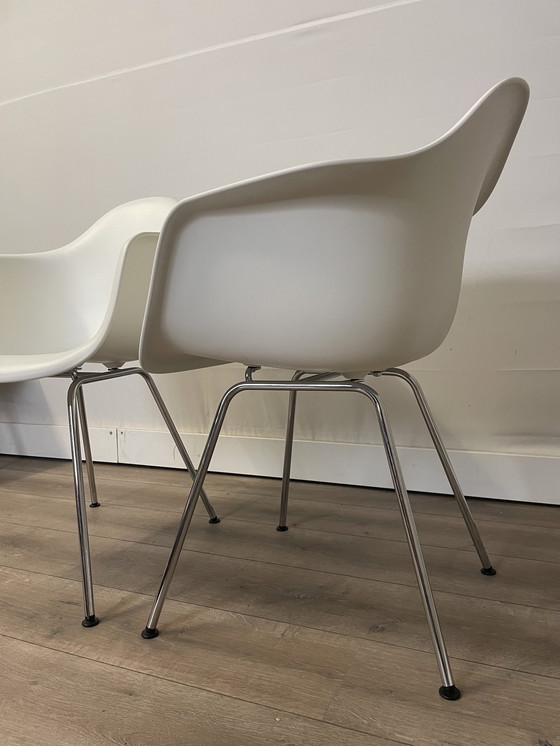 Image 1 of Vitra Eames Dax