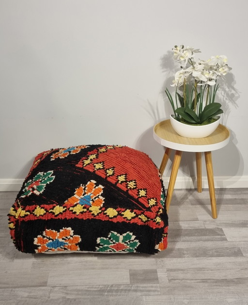 Pouf berbère marocain unique fait à la main