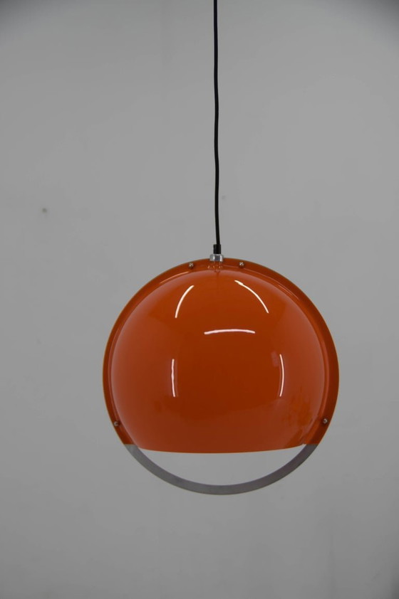 Image 1 of Pendentif en plastique de l'ère spatiale, Italie, années 1960