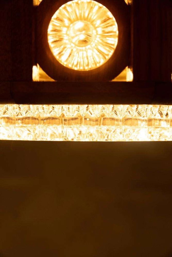 Image 1 of Lampe suspendue vintage en verre et bois, suspension bohème des années 60 Suède