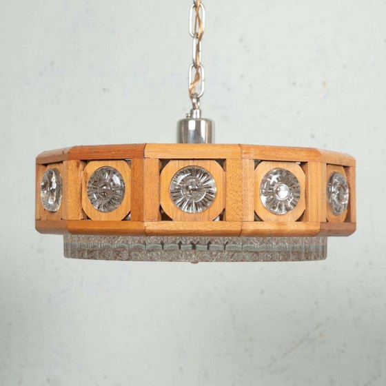 Image 1 of Lampe suspendue vintage en verre et bois, suspension bohème des années 60 Suède