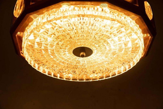 Image 1 of Lampe suspendue vintage en verre et bois, suspension bohème des années 60 Suède