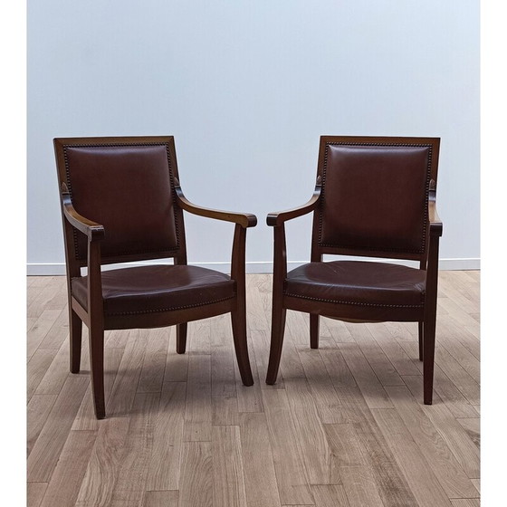 Image 1 of Fauteuil vintage en bois sculpté et cuir marron