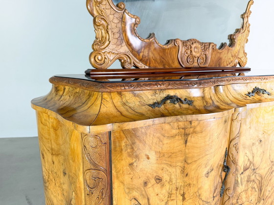 Image 1 of Buffet italien baroque tardif Rococo Sideboard Mobili Cantù noyer 1920