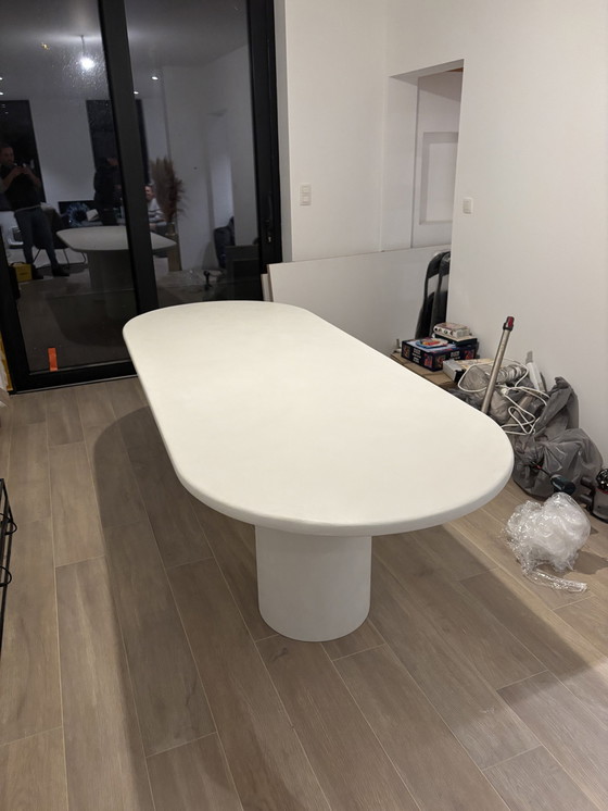 Image 1 of Table de salle à manger en Mortex (forme bateau)