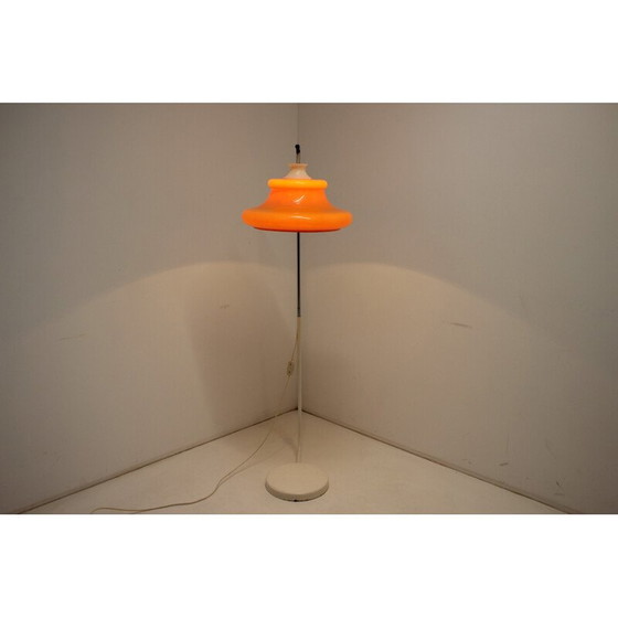 Image 1 of Lampadaire en métal et plastique du milieu du siècle, Tchécoslovaquie 1970