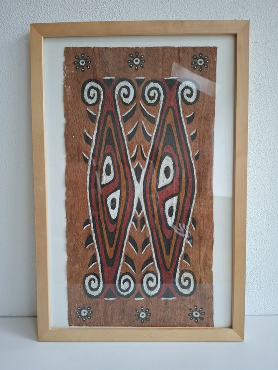 Image 1 of Rare Kulit Kayu Tree Chest Cloth Maro Tapa West Papua Indonesia