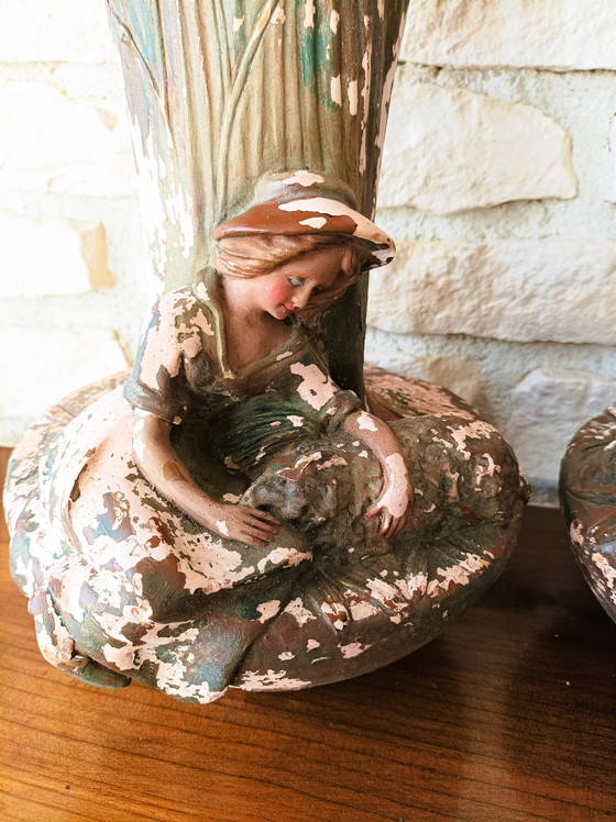 Image 1 of Vases Anciens en Plâtre