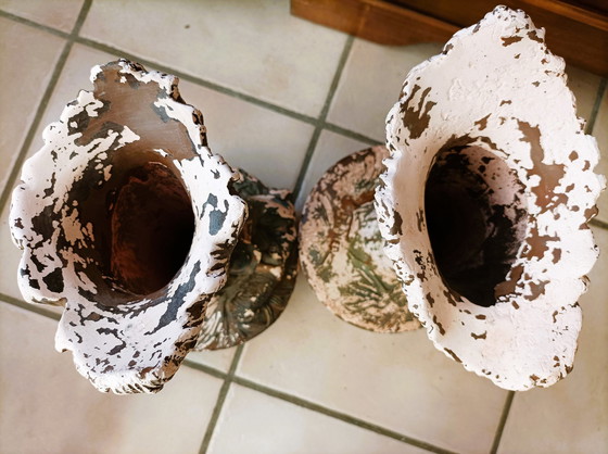 Image 1 of Vases Anciens en Plâtre