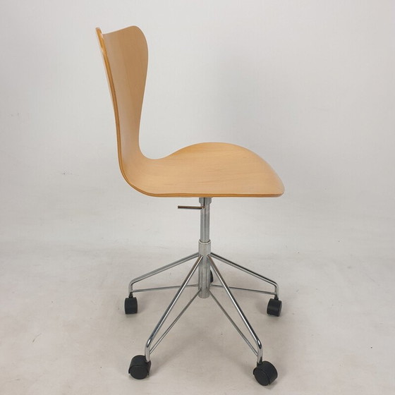 Image 1 of Fauteuil pivotant de bureau vintage modèle 3117 par Arne Jacobsen pour Fritz Hansen, années 1994
