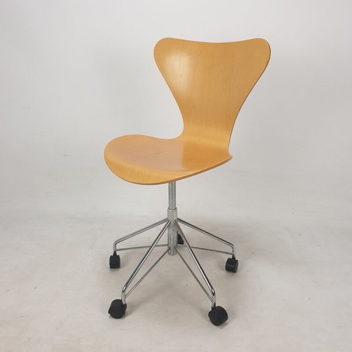 Fauteuil pivotant de bureau vintage modèle 3117 par Arne Jacobsen pour Fritz Hansen, années 1994