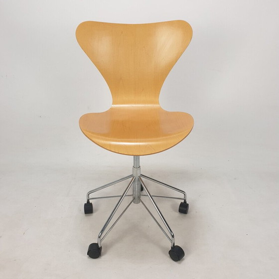Image 1 of Fauteuil pivotant de bureau vintage modèle 3117 par Arne Jacobsen pour Fritz Hansen, années 1994