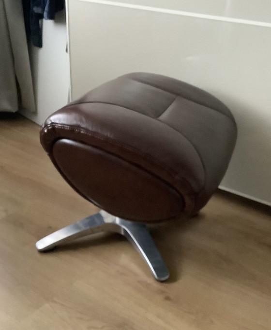 Image 1 of Hocker / pouf vintage en cuir artificiel marron