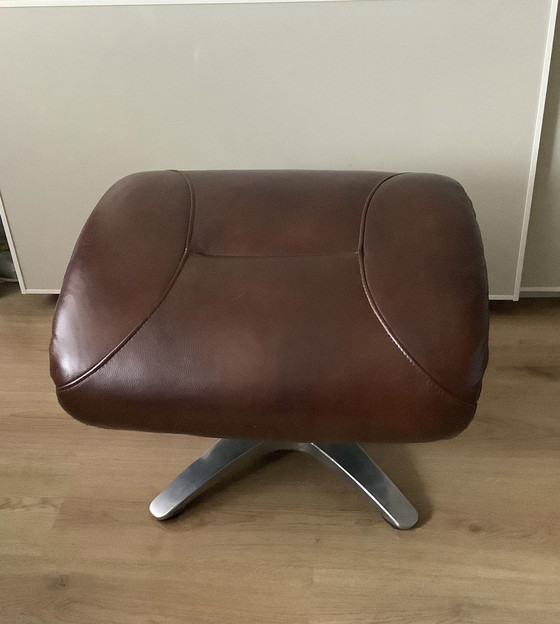 Image 1 of Hocker / pouf vintage en cuir artificiel marron