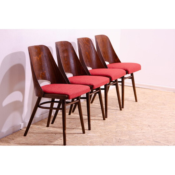 Image 1 of Ensemble de 4 chaises de salle à manger vintage en bois courbé par Radomír Hofman pour Ton, Tchécoslovaquie 1960