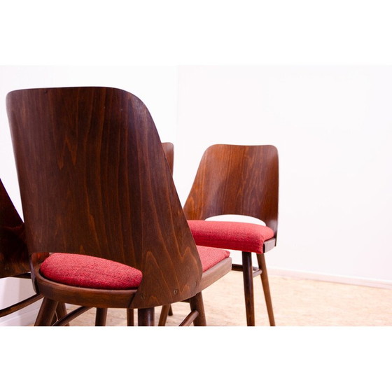 Image 1 of Ensemble de 4 chaises de salle à manger vintage en bois courbé par Radomír Hofman pour Ton, Tchécoslovaquie 1960