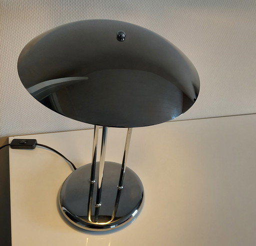 Lampe à poser en métal vintage