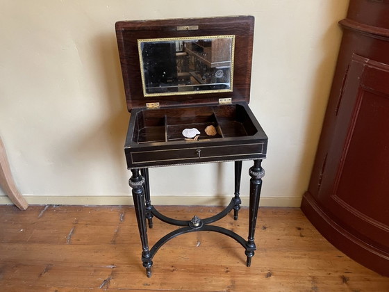 Image 1 of Table de toilette Napoléon II avec miroir Antiquités françaises