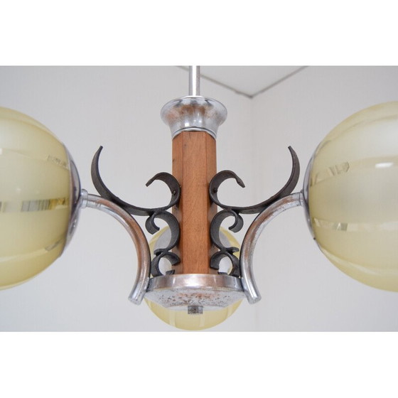Image 1 of Lustre vintage art déco en verre et bois, Tchécoslovaquie 1930