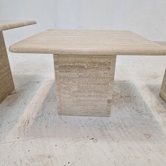 Image 1 of Ensemble de 3 tables basses vintage en travertin, Italie 1980
