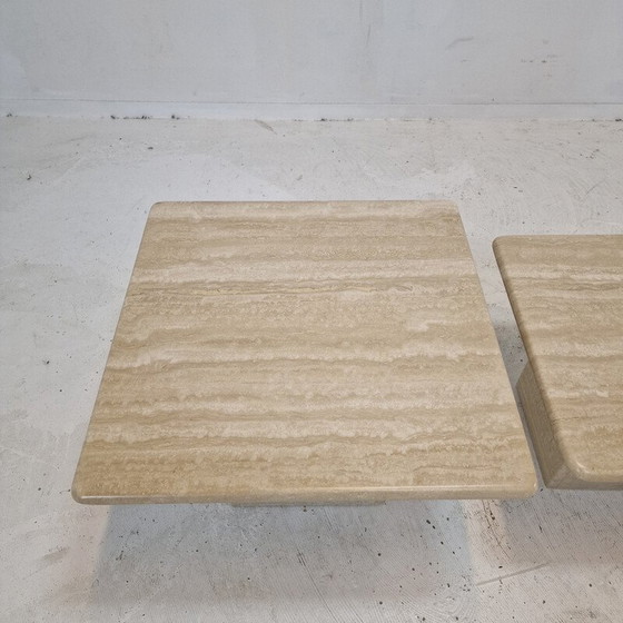 Image 1 of Ensemble de 3 tables basses vintage en travertin, Italie 1980