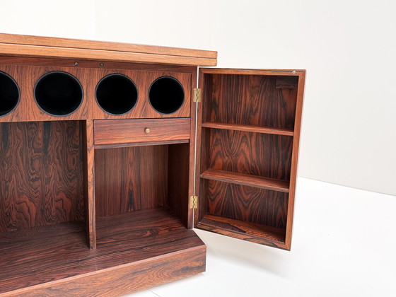 Image 1 of Meuble bar cubique en bois de rose - Torbjørn Afdal For Bruksbo