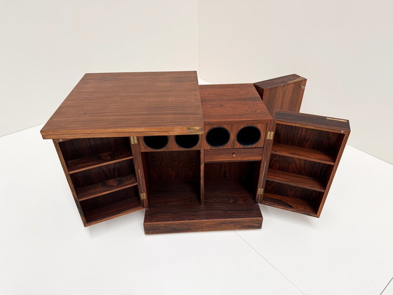 Image 1 of Meuble bar cubique en bois de rose - Torbjørn Afdal For Bruksbo