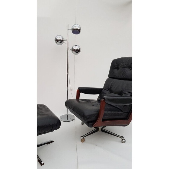 Image 1 of Fauteuil pivotant en cuir vintage avec ottoman - années 1960