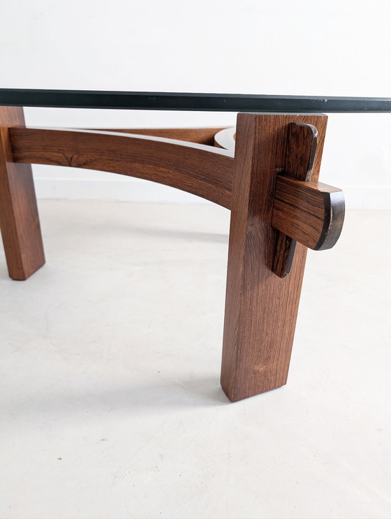 Image 1 of Table basse brutaliste en bois de rose 1970S