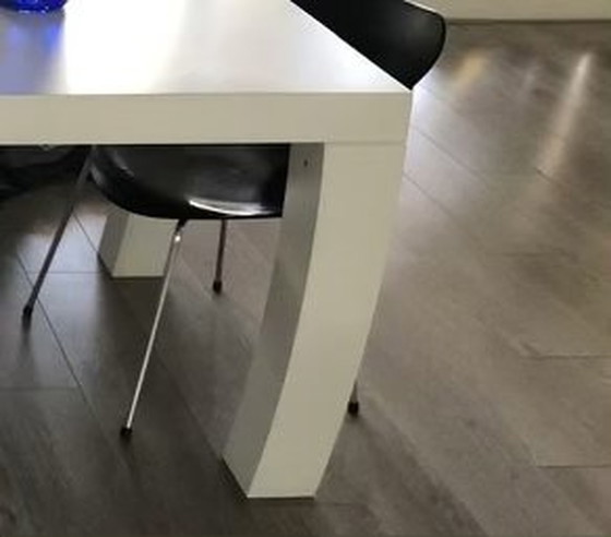 Image 1 of Table à manger design