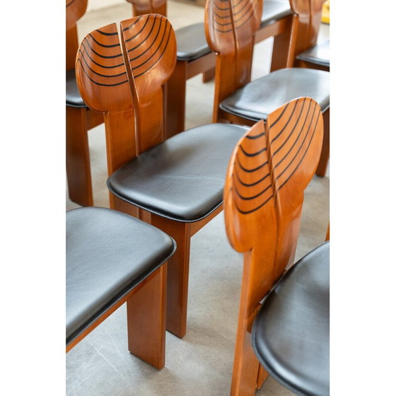 Image 1 of Ensemble de 12 chaises vintage en ébène et laiton pour Afra et Tobia, Italie 1990