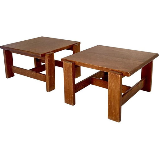 Paire de tables d'appoint vintage en pin massif par Charlotte Perriand, 1970