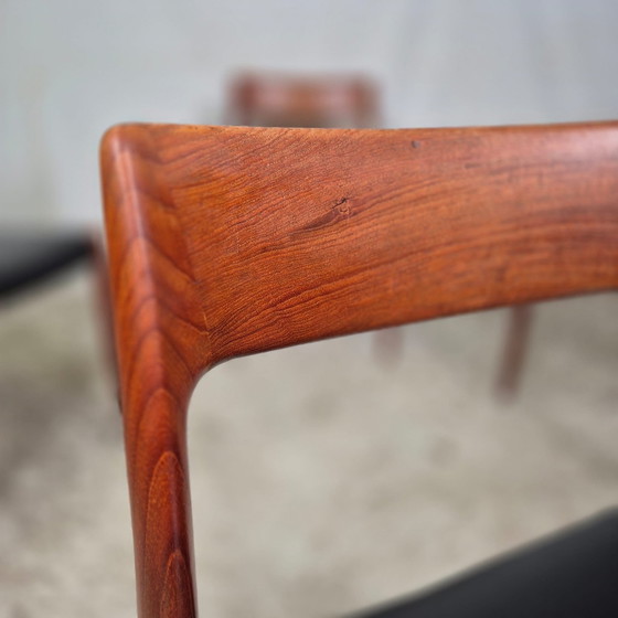 Image 1 of 4X Niels Møller Modèle 77 Chaise de salle à manger danoise vintage Teck