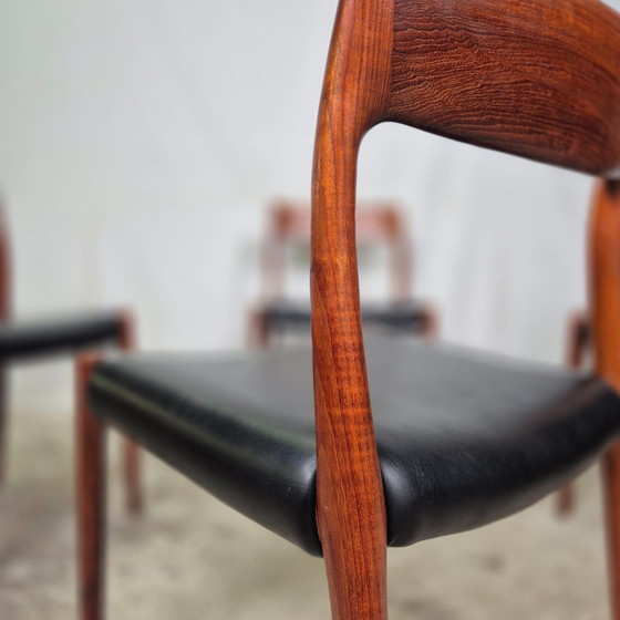 Image 1 of 4X Niels Møller Modèle 77 Chaise de salle à manger danoise vintage Teck