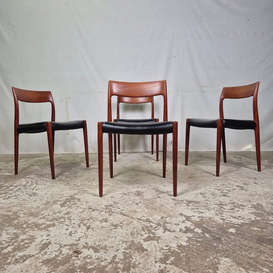 Image 1 of 4X Niels Møller Modèle 77 Chaise de salle à manger danoise vintage Teck