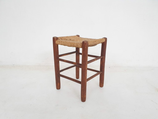 Tabouret en bois Mid Century avec assise en rotin