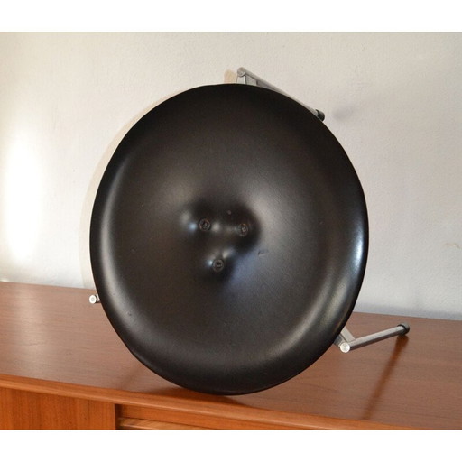 Paire de tabourets vintage en vinyle rouge et noir par Uno & Östen Kristiansson pour Luxus 1962s